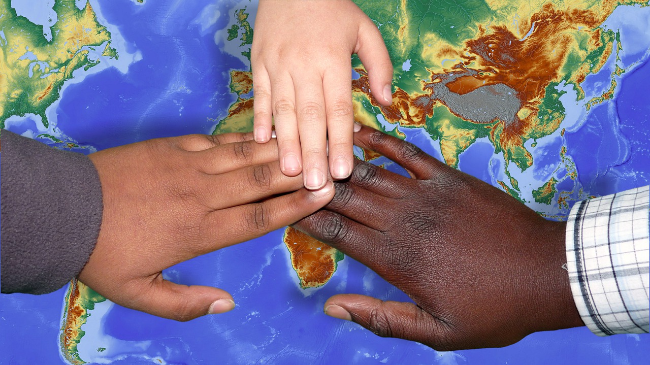 Cultures hands world